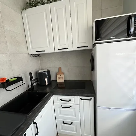 Riverside Cozy 2-room In A Good Location Apartamento *